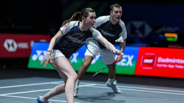 England's Greg and Jenny Mairs in action